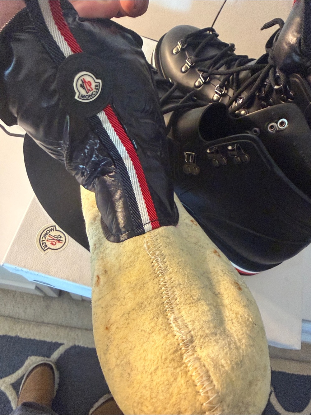 Moncler Black rubber Men's Henoc puffer Boots with Tricolor Trim - Picture 7 of 10